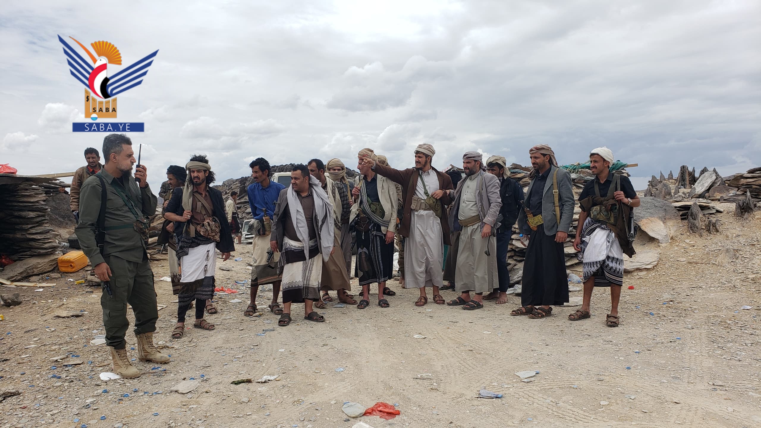 محافظ أبين يطلّع على أحوال المرابطين في جبهة مسورة بالبيضاء