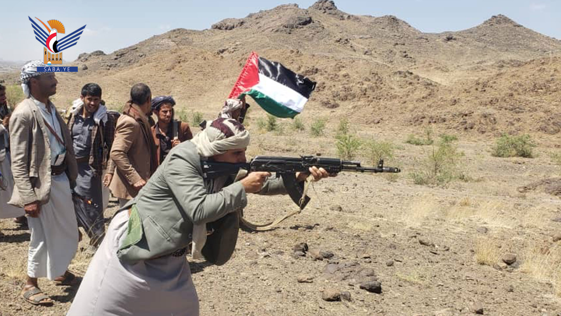 مسير ومناورة لخريجي دورات طوفان الأقصى في مديرية جحانة بصنعاء