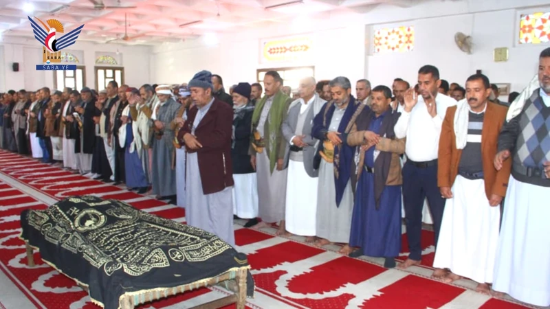 تشييع جثمان الصحفي عبدالقوي الأميري بصنعاء