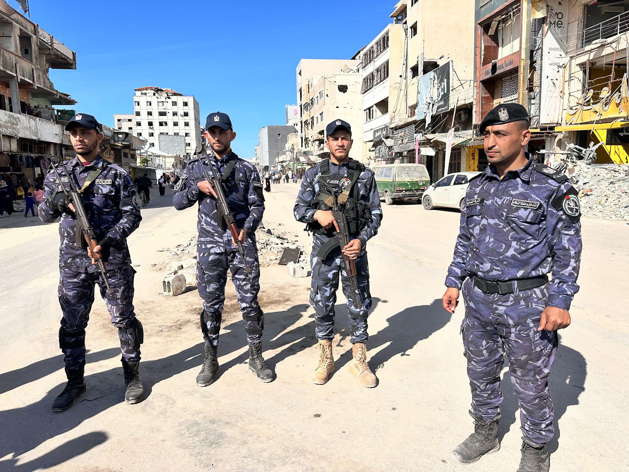  الشرطة بغزة توقف خمسة مشبوهين اعتدوا على شاحنات المساعدات