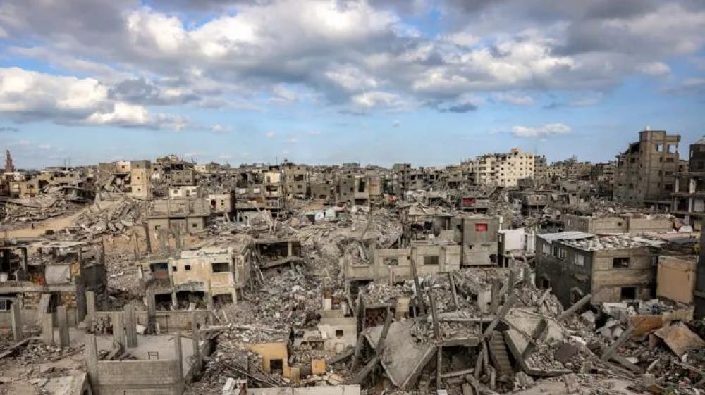 انتشال رفات ثلاثة شهداء فلسطينيين من حي الأمل في خان يونس