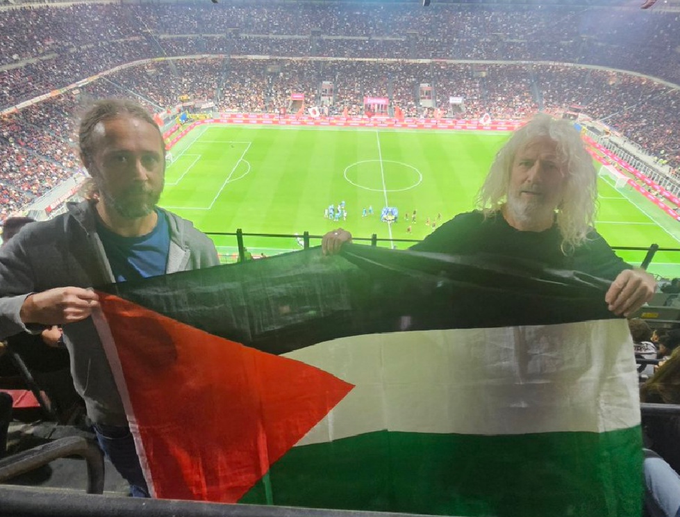 والاس يدعو لتحرير "كل" فلسطين ويطالب بإيقاف الاعتراف بـ"إسرائيل" الإرهابية 