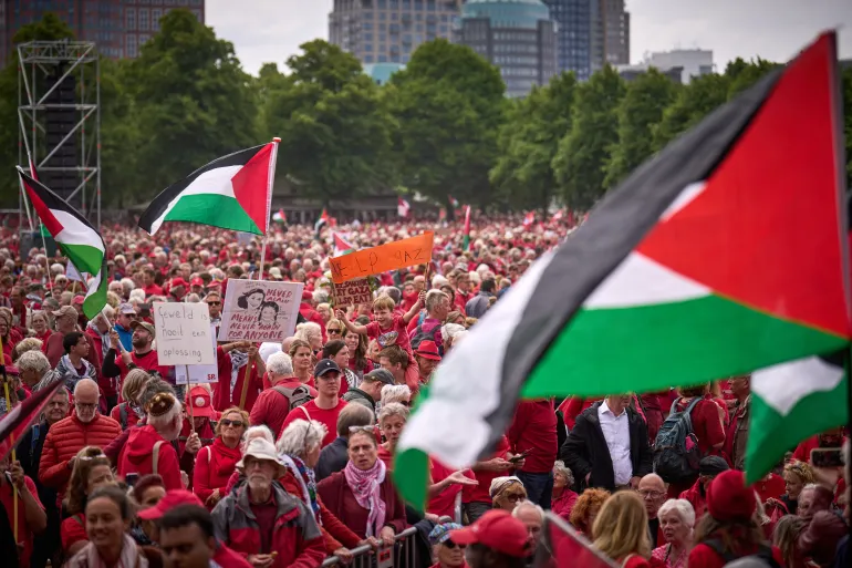 تضامن أوروبي واسع دعما لفلسطين وتنديدًا بجرائم "إسرائيل"