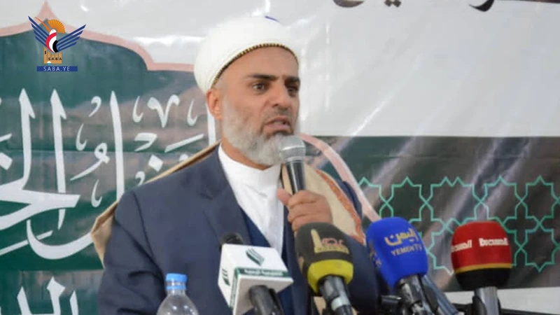 مفتي الديار: العلم يصنع جيلاً واعياً يتحمل المسؤولية الدينية والوطنية 