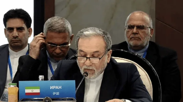 عراقجي: نتنياهو يتباهى بخداع الإدارة الأمريكية ودفعها إلى الحرب على إيران