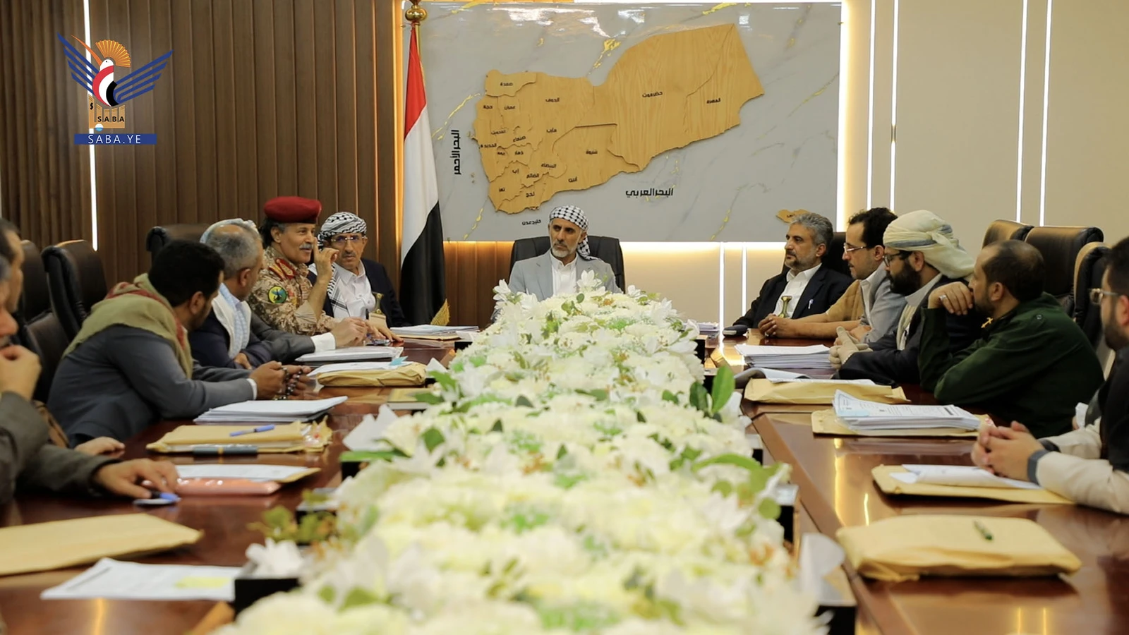 مجلس الوزراء يُبارك قرارات قائد الثورة والانتصارات التي تحققت لمحور الجهاد والمقاومة