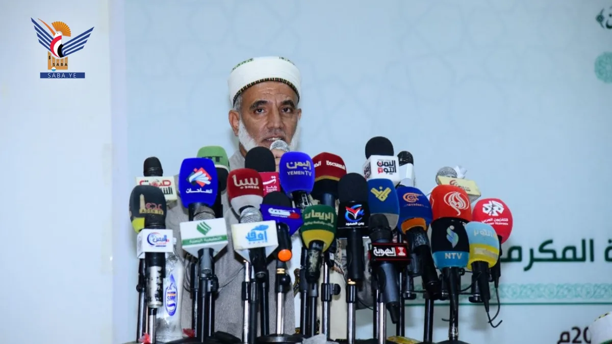 علماء اليمن يؤكدون رفضهم القاطع ادعاء النظام السعودي استهداف شعب الإيمان والحكمة لمكة المكرمة