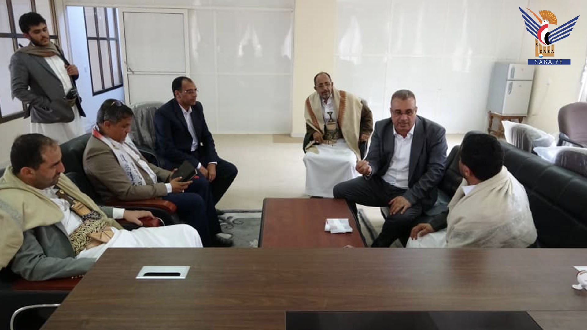 اجتماع بالمحويت يناقش خطة مشتركة لتدريب وتأهيل المعلمين وخريجي الثانوية
