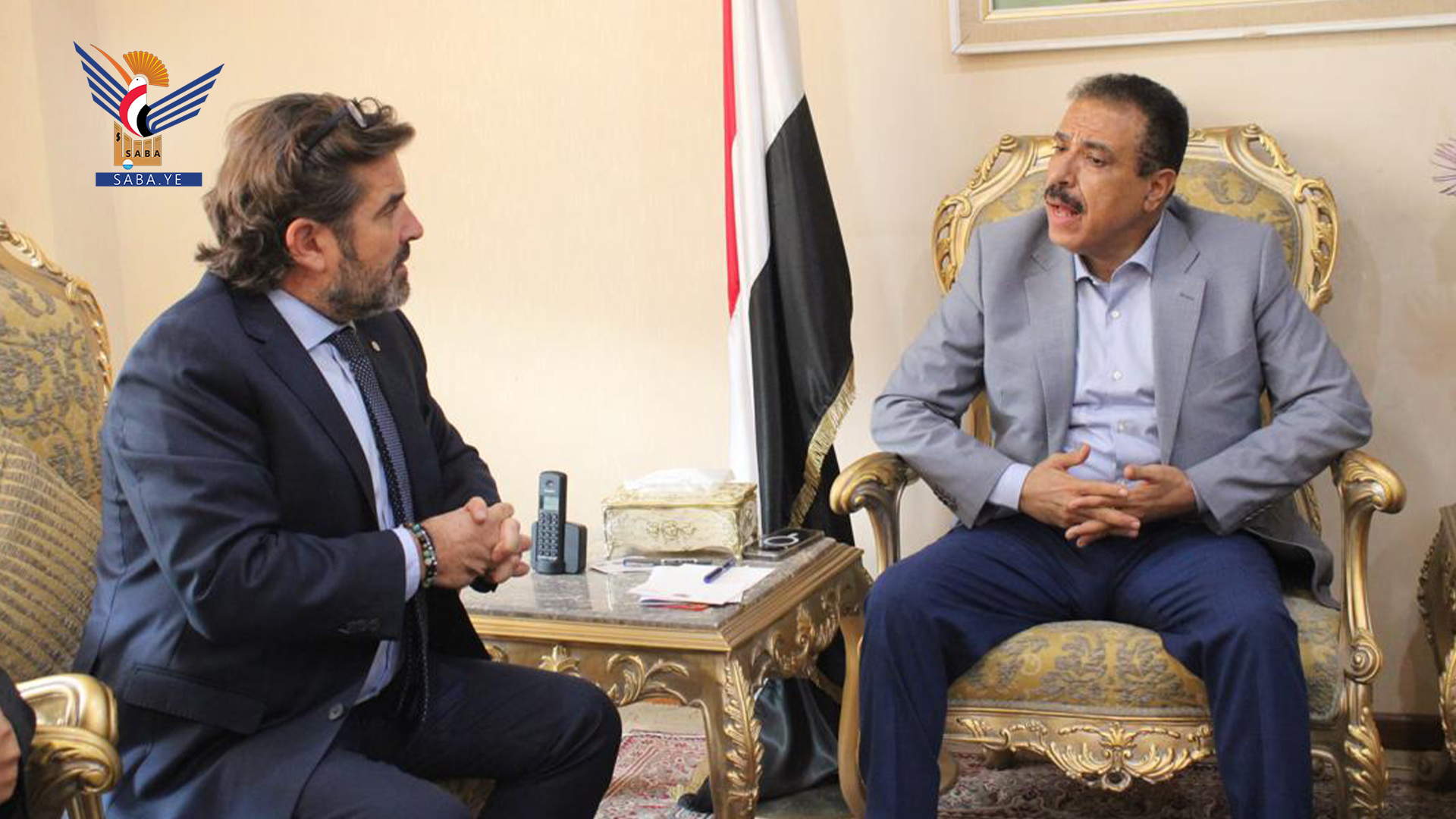 وزير الخارجية يناقش مع ممثل برنامج الأغذية العالمي استئناف المساعدات