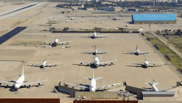 إيران تعيد المطارات المتضررة إلى الخدمة بجهود الخبراء المحليين  