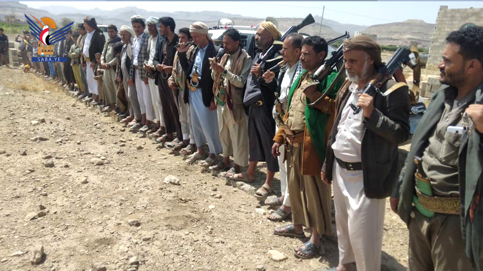 وقفة مسلحة بمديرية بني الحارث دعماً لغزة والبراءة من الخونة