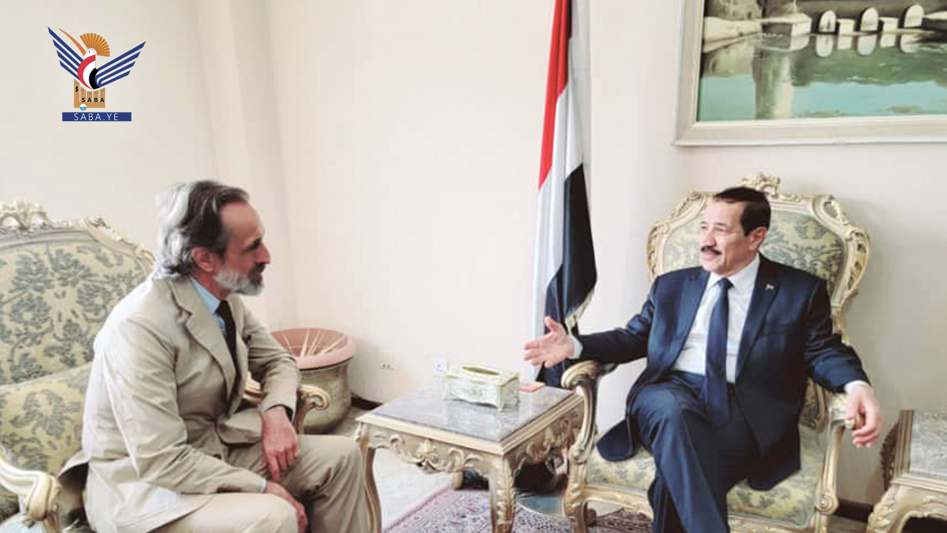 وزير الخارجية يلتقي المنسق المقيم للأمم المتحدة في صنعاء