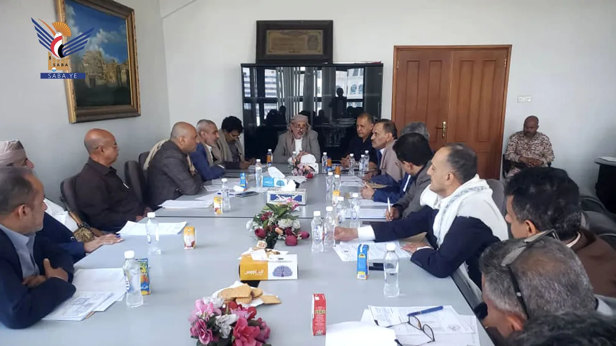  المؤسسة العامة للنفط والغاز تناقش الوضع التمويني من المشتقات النفطية والغاز
