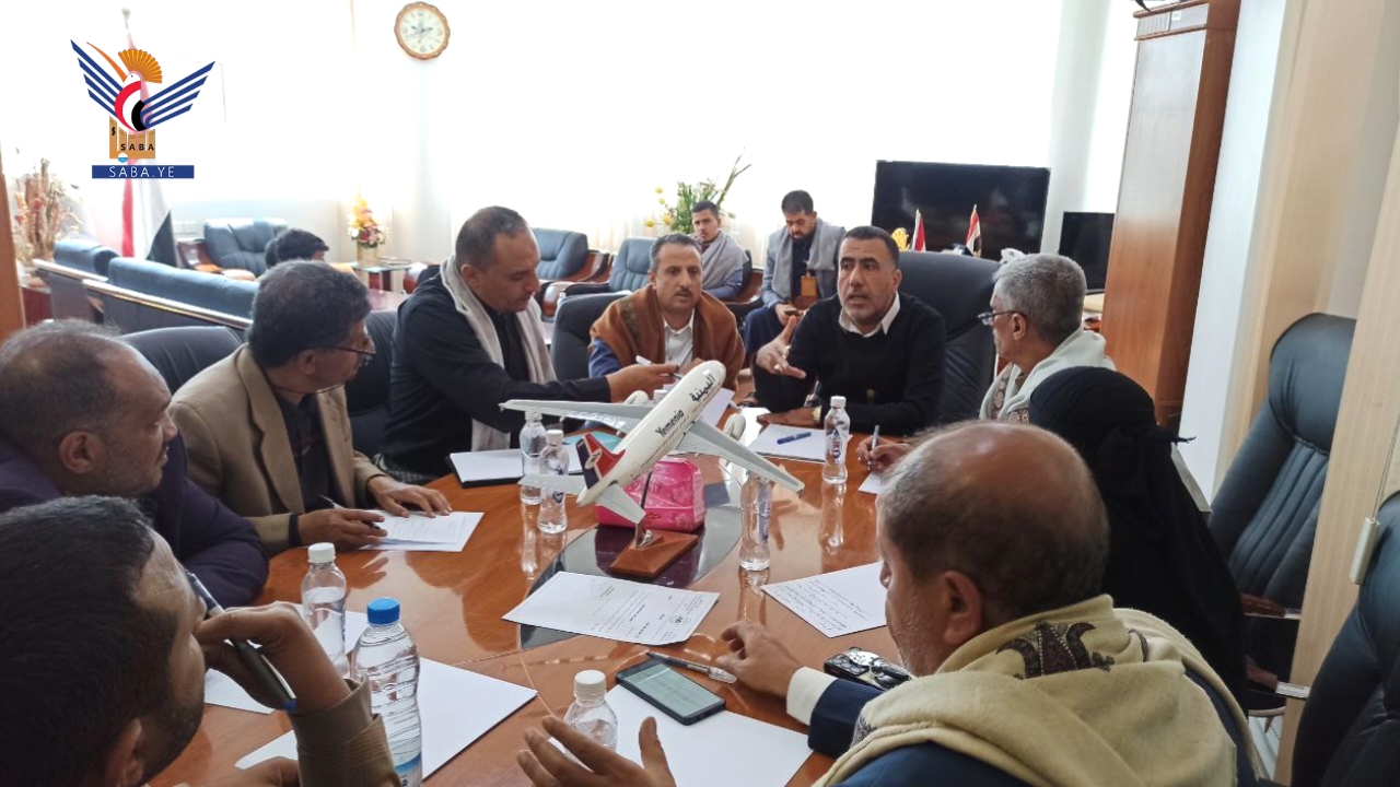 اجتماع بوزارة النقل يقف أمام حادثة حريق حافلة النقل الجماعي في أبين