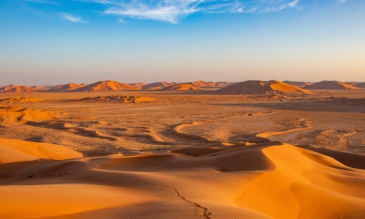 دراسة: صحراء الربع الخالي كانت تضم بحيرة ومروج خضراء قبل 9 آلاف سنة