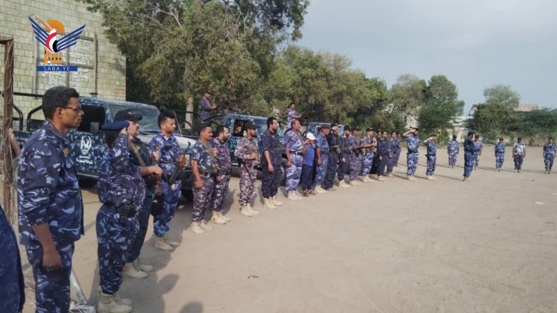 وقفات لمنتسبي الإدارات الأمنية بالحديدة تؤكد الجاهزية والاستنفار دعماً لخيارات القيادة