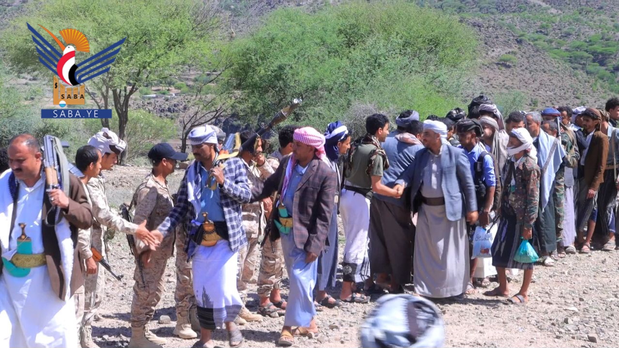  قيادات من تعز تزور المرابطين في جبهة الفاخر بالضالع  