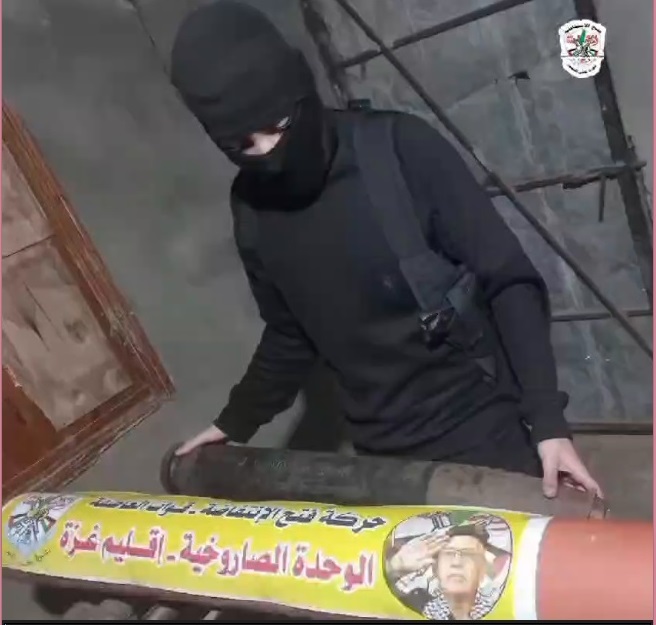 "العاصفة" تقصف خط إمداد وتموضع لجنود العدو الصهيوني شرق محور نتساريم