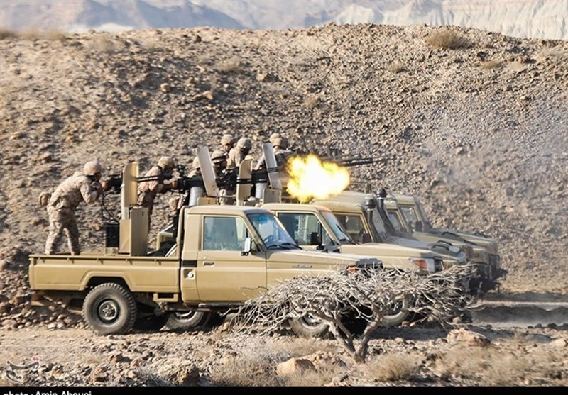 مصرع إرهابيين إثنين وإصابة ثلاثة آخرين في راسك شرق إيران