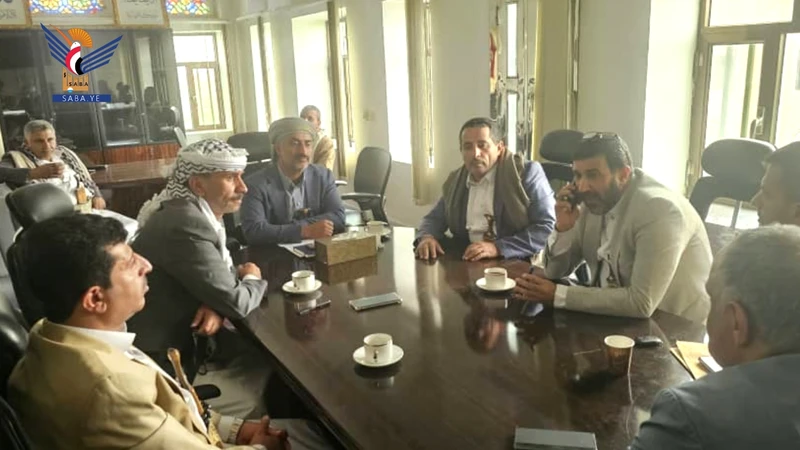 مناقشة مجالات التعاون لتنفيذ مشروع توصيل مجاري الصرف الصحي لمنطقتي حبابة وأبلاس