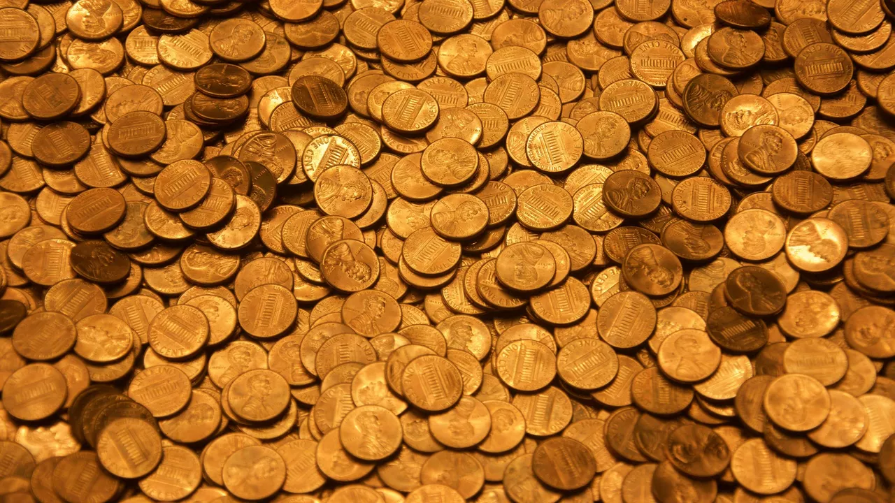 ارتفاع احتياطيات روسيا من الذهب إلى مستوى قياسي لأول مرة منذ 20 عاما