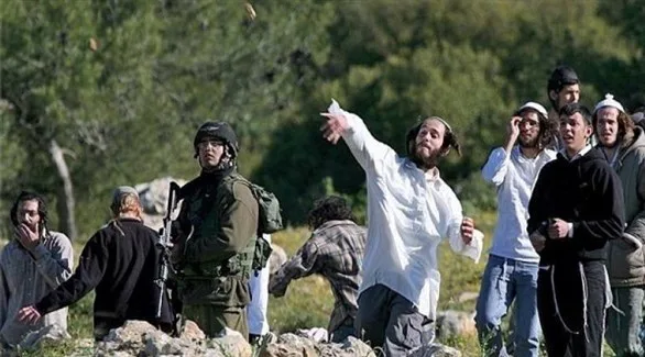 مستوطِنون يعتدون بالضرب على فلسطينية قرب سلفيت
