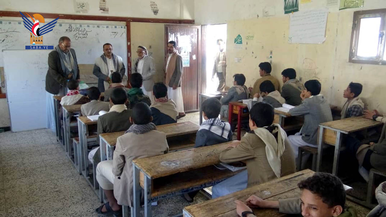 أمانة العاصمة.. تفقد الدورات الصيفية وتوعية بيئية بمديرية الثورة