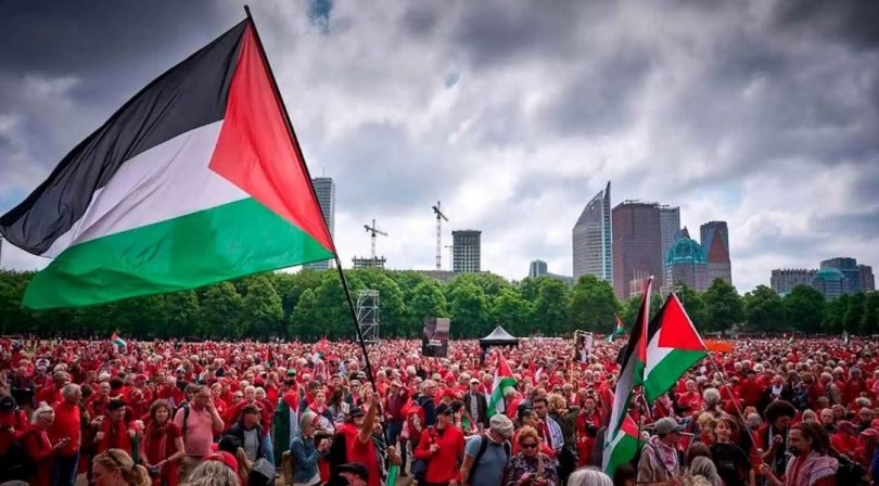 عشرات الآلاف يتظاهرون في لاهاي للمطالبة بوقف جريمة الإبادة بغزة