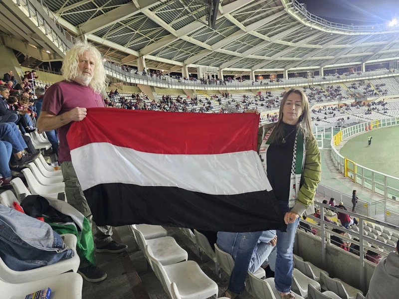 برلمان أوروبي سابق يدين جريمة "إسرائيل" باستهداف 32 صحفي ياليمن