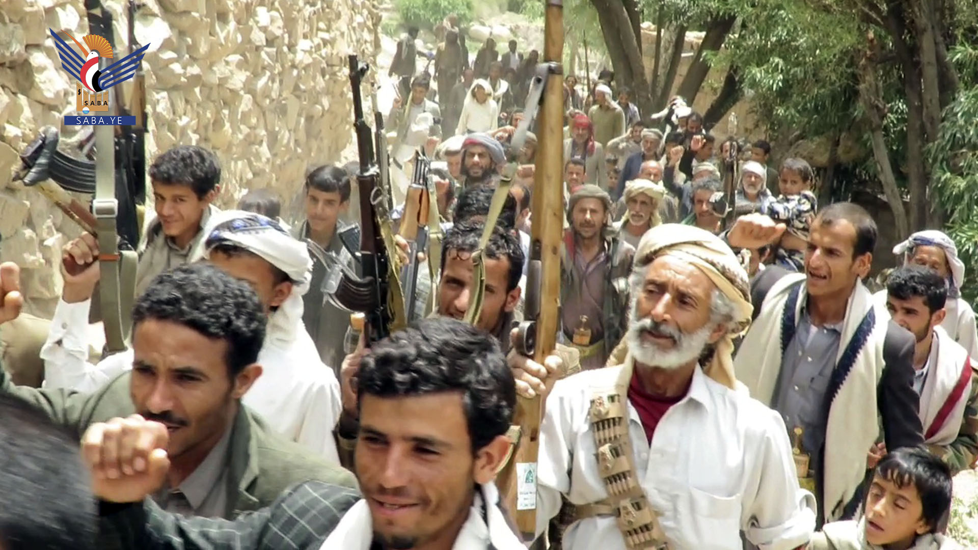 مأرب.. مسيرة بعزلة بني شجاع في حريب القراميش تضامنا مع الشعب الفلسطيني