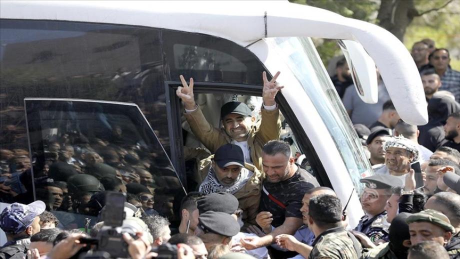 محلل سياسي: صفقة "طوفان الأحرار" انتصار تاريخي للمقاومة في معركة الإرادة والاستخبارات