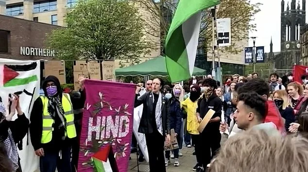 الجامعات البريطانية تنظم إلى الاحتجاجات المنددة بالعدوان على غزة