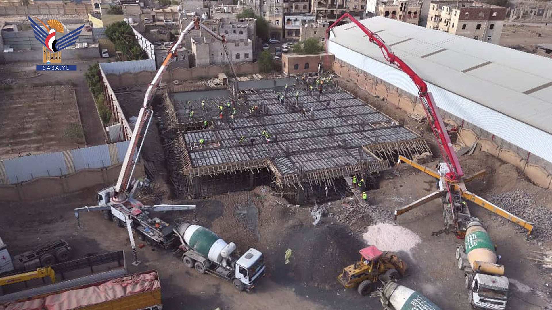 وزير النقل والأشغال والنائب العام يتفقدان سير العمل بمشروع المجمع القضائي لنيابات شمال الأمانة