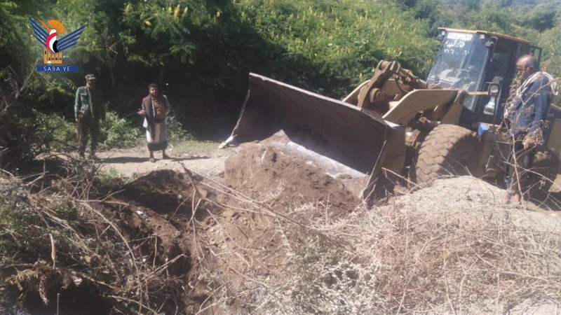 ردم أربع آبار يدوية مخالفة في محمية حبير بمديرية ذي السفال في إب