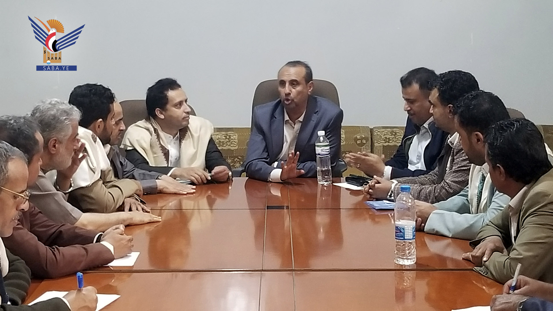 مناقشة سير العمل بقطاع السياحة