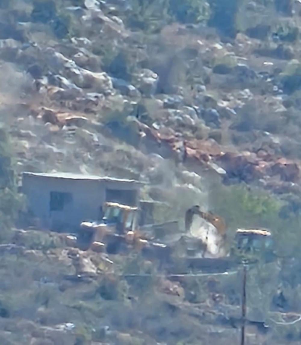 العدو الإسرائيلي يهدم منزلًا في فروش بيت دجن شرقي نابلس ..ومستوطنون يتلفون شبكات ري