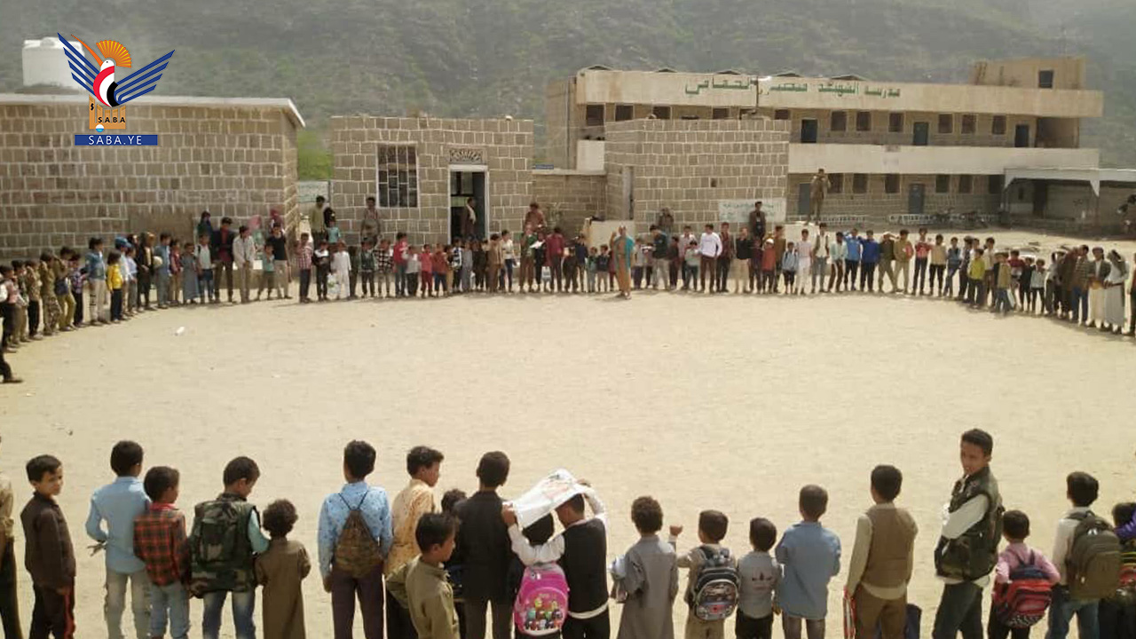 ريمة.. وقفات شعبية وطلابية للتنديد بالعدوان الإسرائيلي على الحديدة