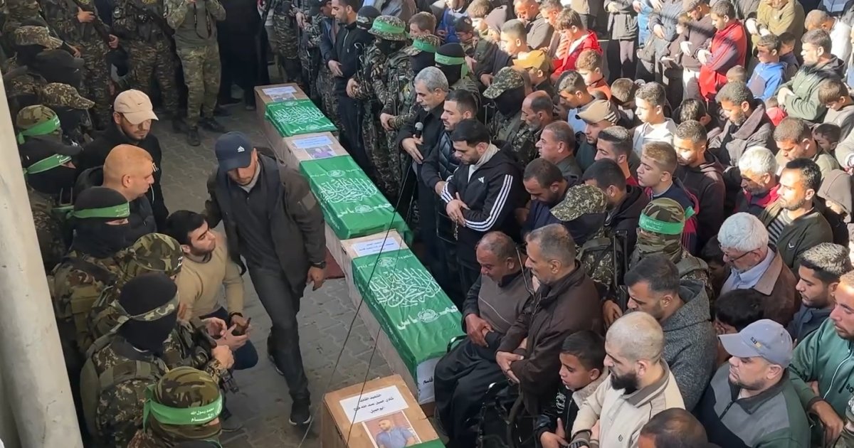 كتائب القسام تشيع خمسة من قادتها الشهداء في جباليا