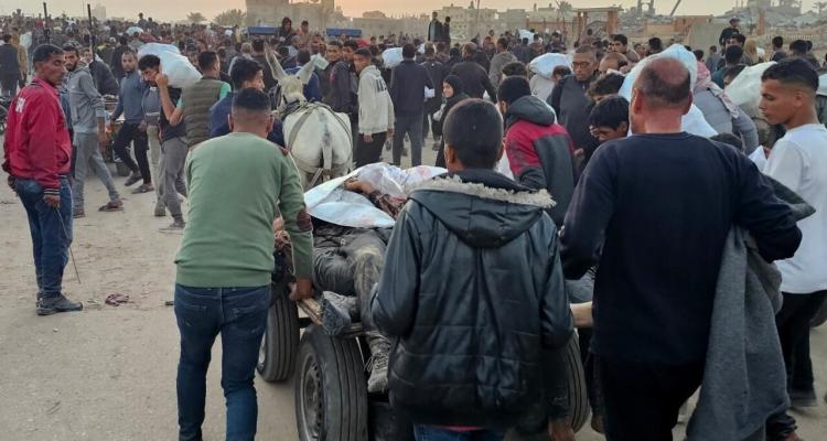 الشوا:المواطنون الفلسطينيون الذين خرجوا لتلقي المساعدات عادوا جثامين لعائلاتهم