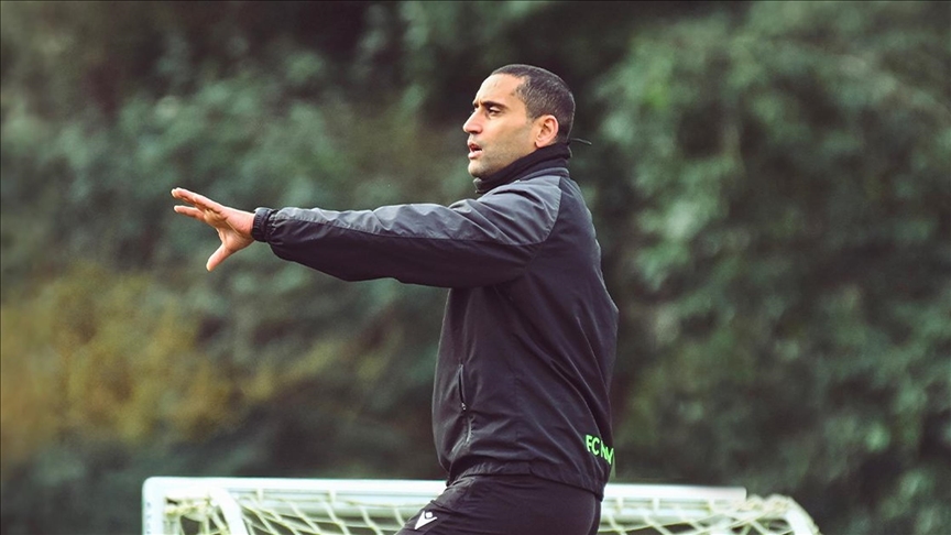 نانت الفرنسي يعلن تعيين المغربي أحمد قنطاري مدرباً للفريق الأول