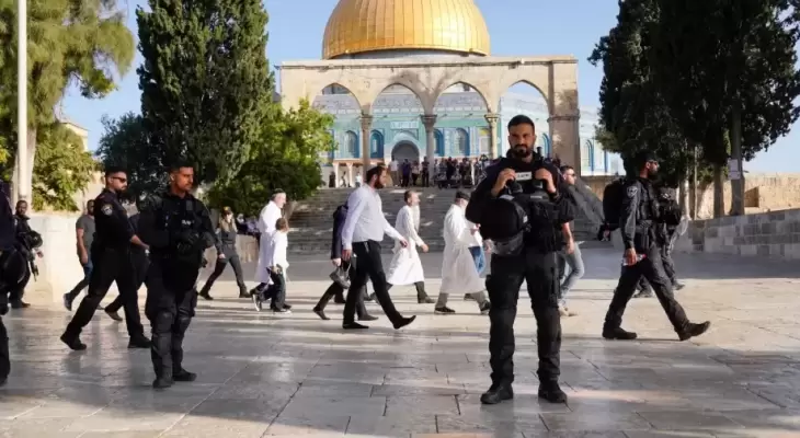 143 مستوطنا صهيونيا يقتحمون المسجد الأقصى