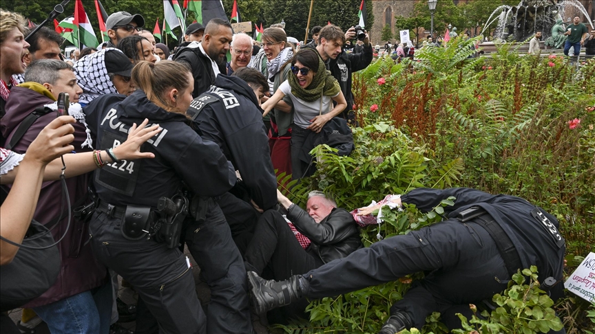 برلين.. محتجون على الإبادة في غزة يواجهون عنف الشرطة الألمانية