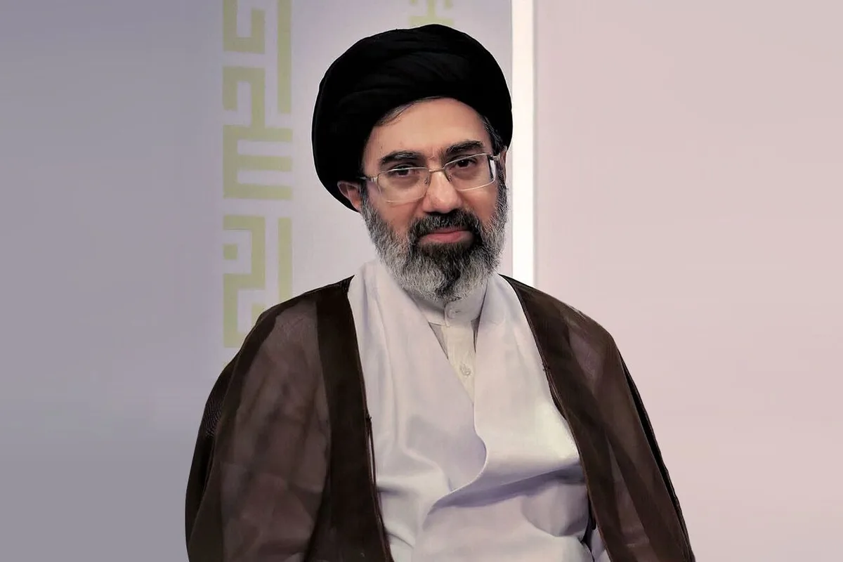 السيد الخامنئي يبحث مع قاليباف تطورات الحرب وتعزيز قوة إيران