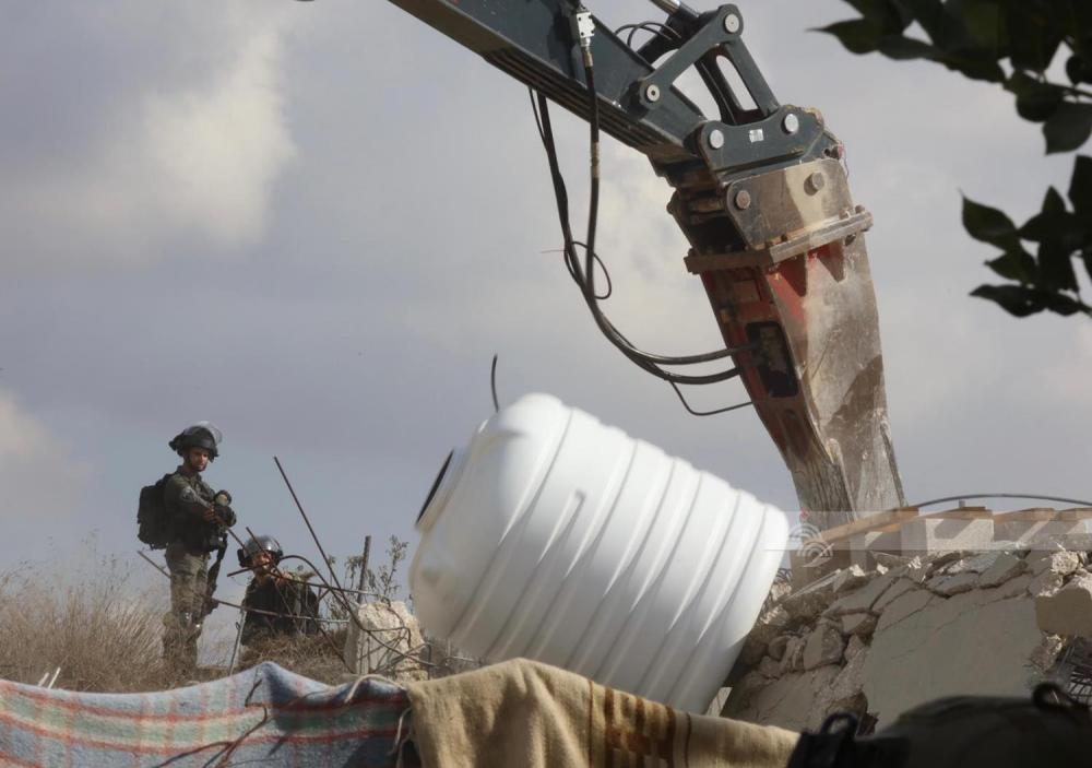  العدو الصهيوني يهدم منزلاشمال شرق مدينة القدس