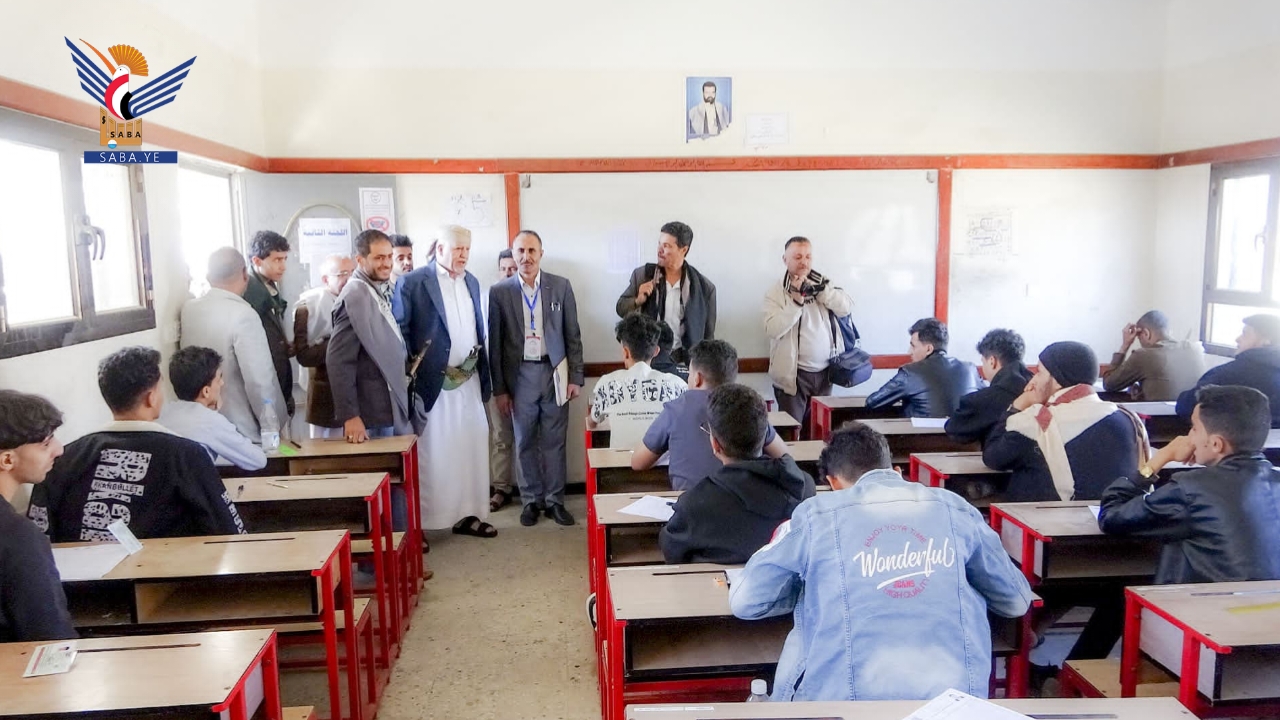 محافظ إب يتفقد اختبارات الثانوية العامة بالمحافظة 