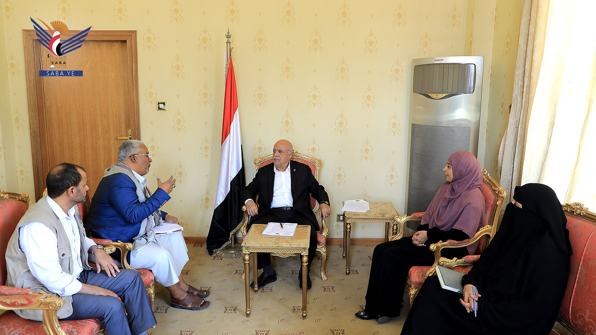 الرهوي يطلّع خلال لقائه وزير الشؤون الاجتماعية على سير نشاط الوزارة ووحداتها 