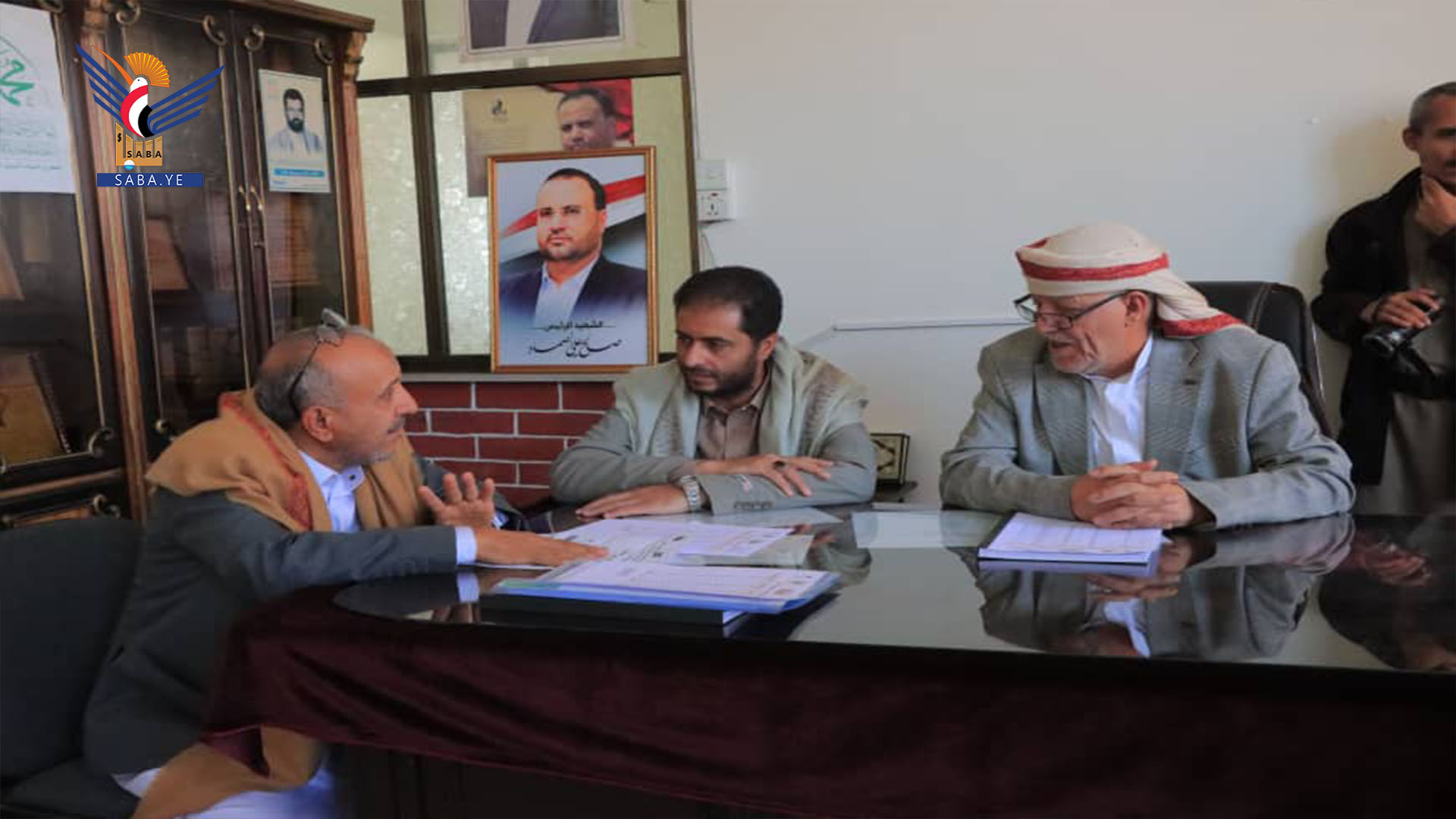 مناقشة الترتيبات النهائية لاختبارات الشهادة العامة الأساسية والثانوية والدورات الصيفية بإب