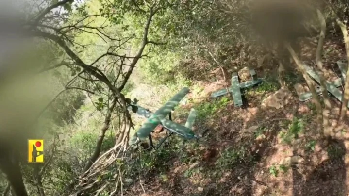 المقاومة اللبنانية تسقط "محلّقة" صهيونية وتستهدف تجمعين لجيش العدو الإسرائيلي