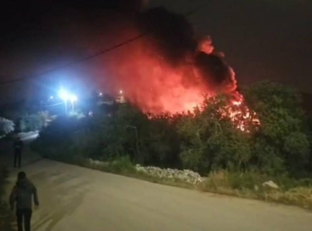 مستوطنون صهاينة يهاجمون مركبات الفلسطينيين جنوب نابلس ويحرقون أراضي في يتما