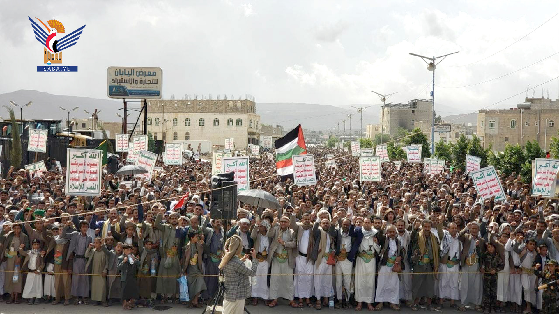 106 مسيرات حاشدة بعمران ثباتا مع غزة ورفضا لمؤامرة نزع سلاح المقاومة